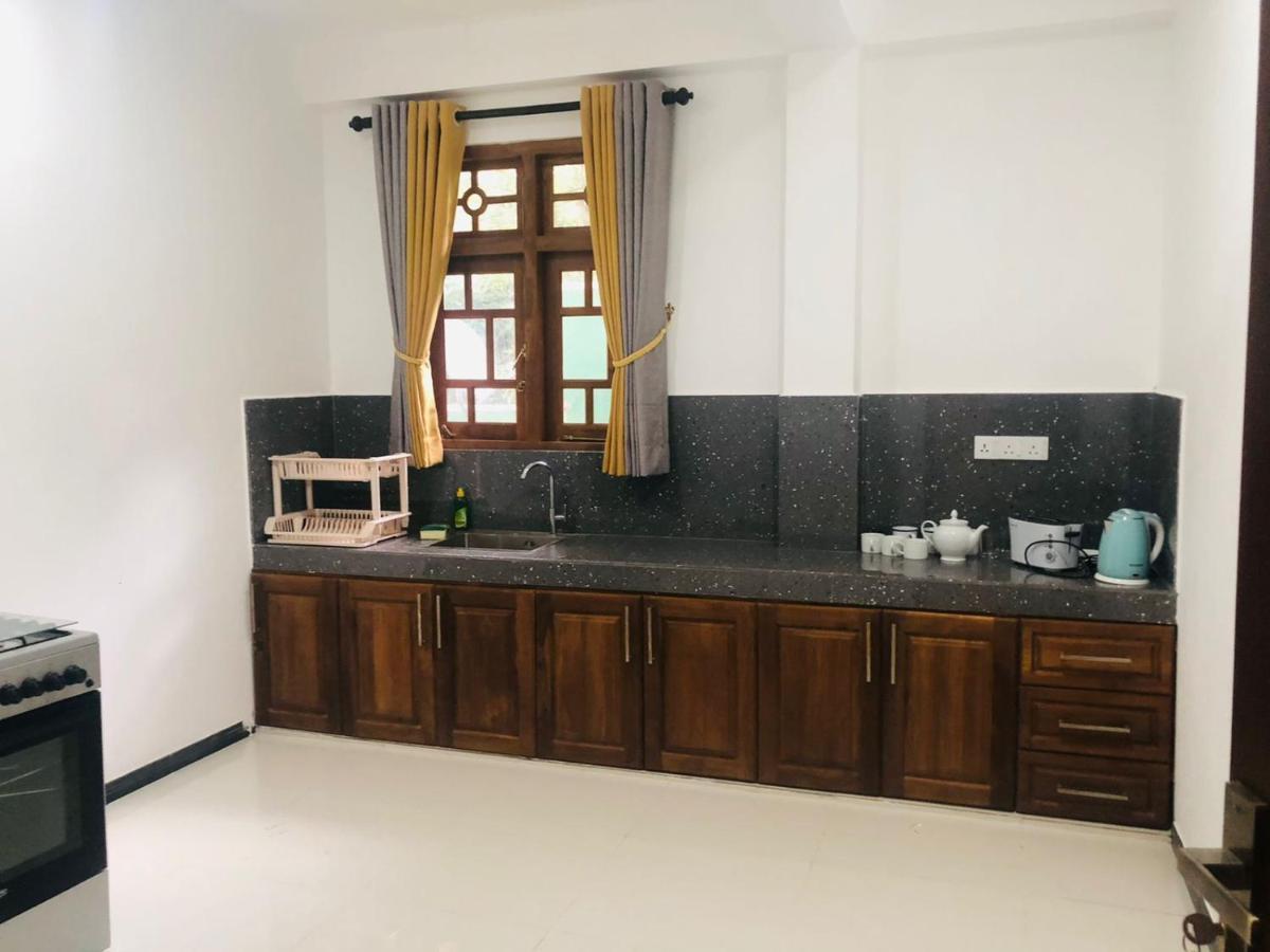 Paradise Hilltop Villa & Apartment Galle Exterior foto