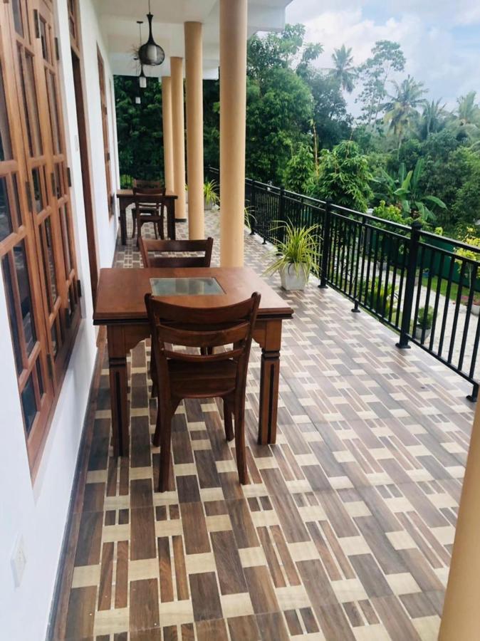 Paradise Hilltop Villa & Apartment Galle Exterior foto